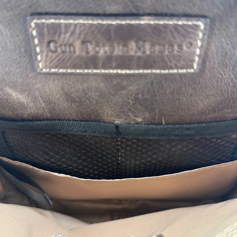 Gun Toten Mamas Brown Distressed Leather Concealed Carry Crossbody Bag GTM-11